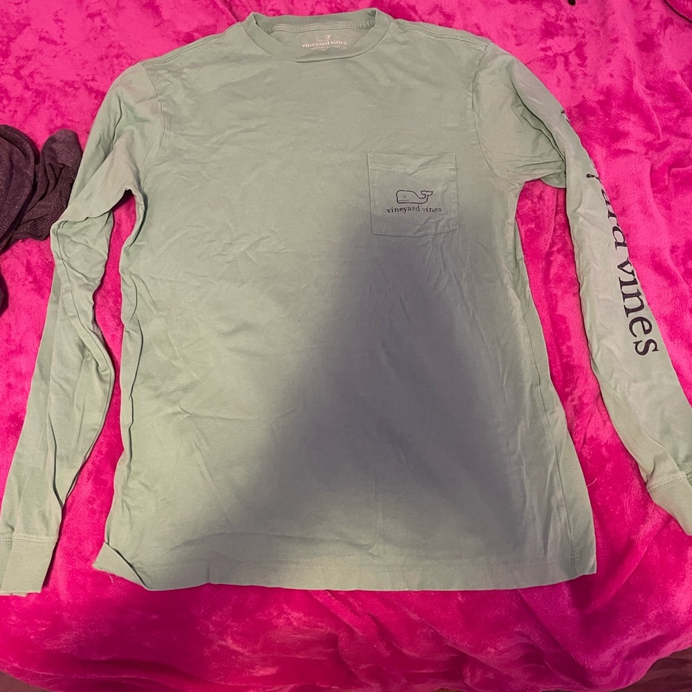 Vineyard Vine long sleeve shirt